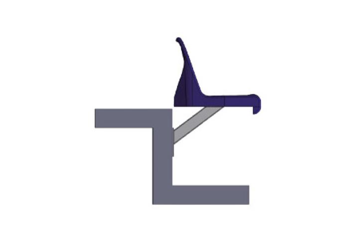 Kuipstoel met rail op wand