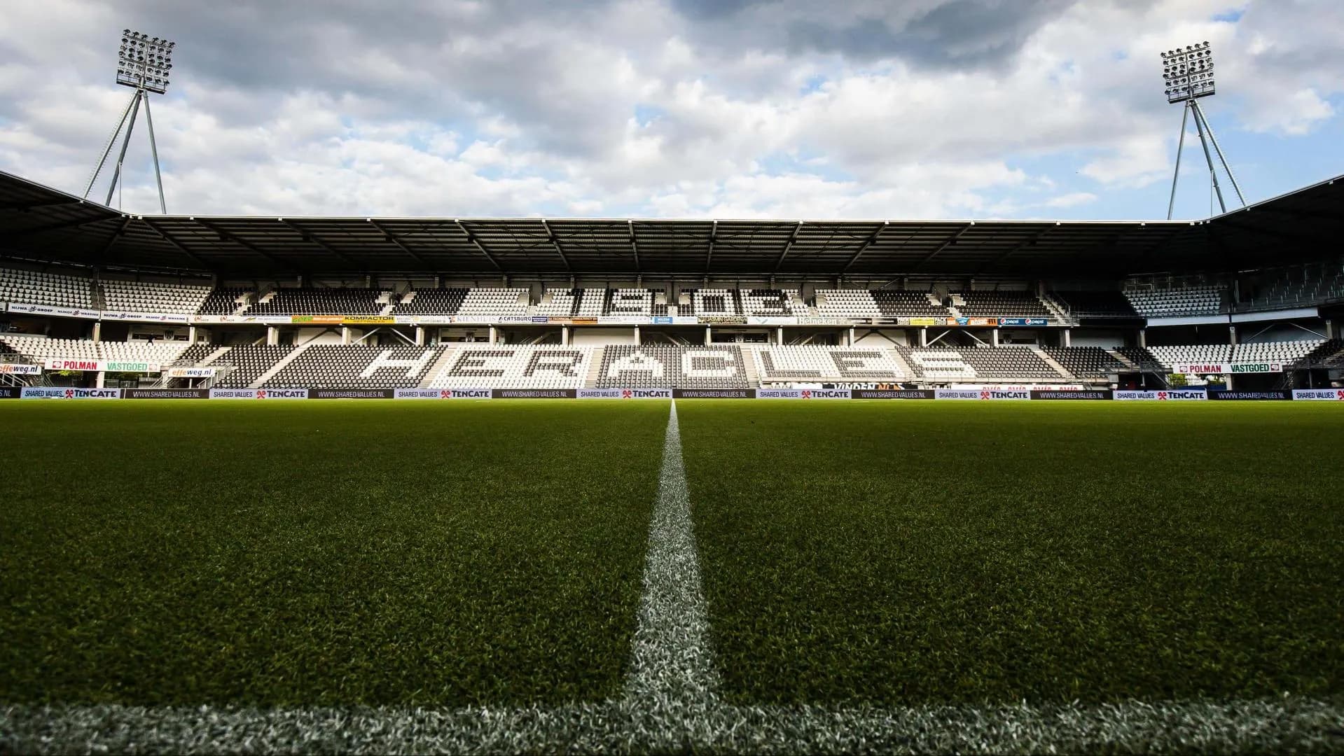 Heracles (Railseats, kuip-, klap- en dug out met stoelverwarming)